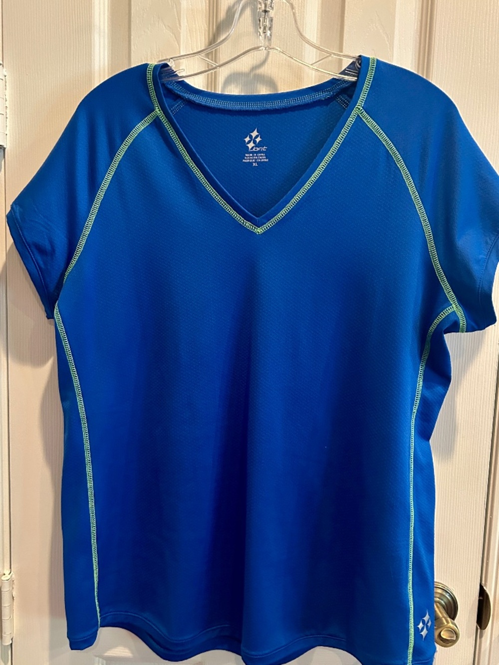 Jofit Blue V neck Raglan Sleeve Top with Green Trim XL